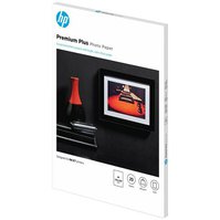 CR673A - HP Premium Plus Photo Paper, Semi-Gloss, A4, 300g/m2 - 20 listů